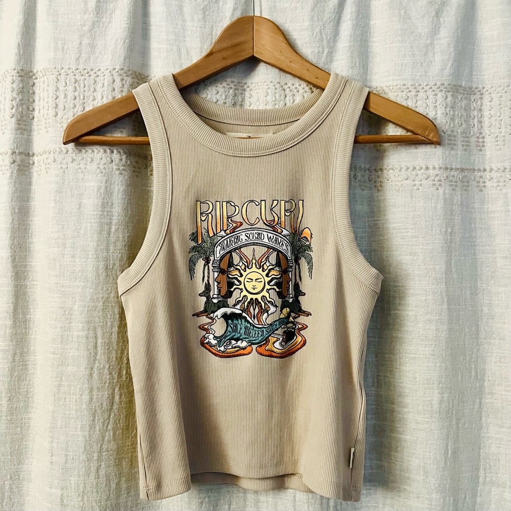 Ripcurl Graphic Tank Top 🌞🌊